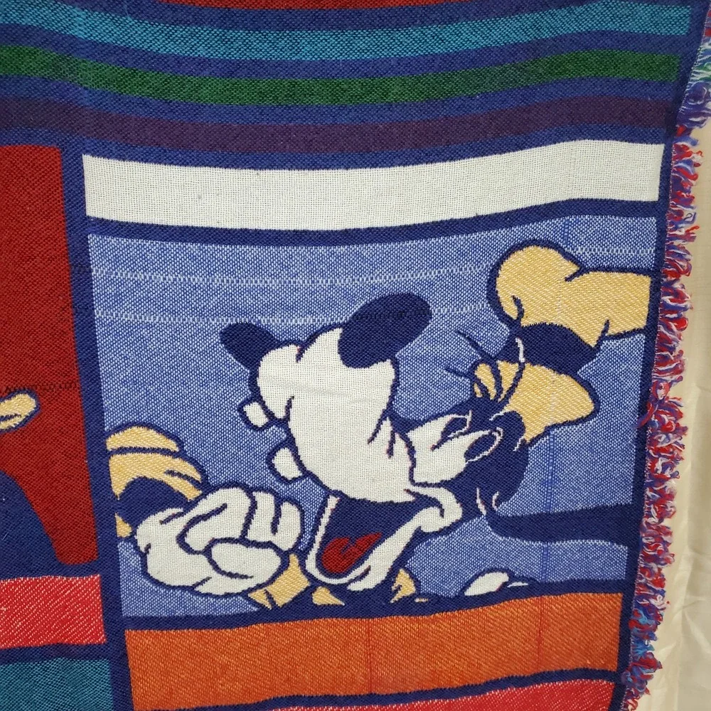 VTG Disney Blanket Characters Tapestry Woven Block Beacon Throw‎ 61x54 USA